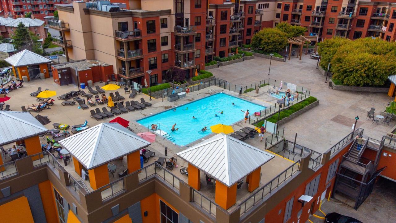 Upgraded Lakeside Resort Dream Vacation Home 킬로나 외부 사진